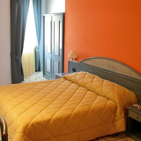 Hotel L' Anicre Varcaturo Bagian luar foto